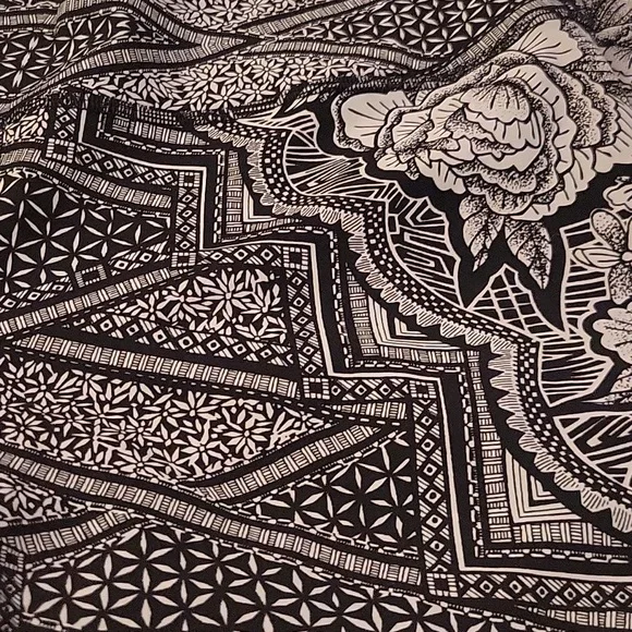 Lululemon Leggings Size 10. Rare. - Picture 5 of 6